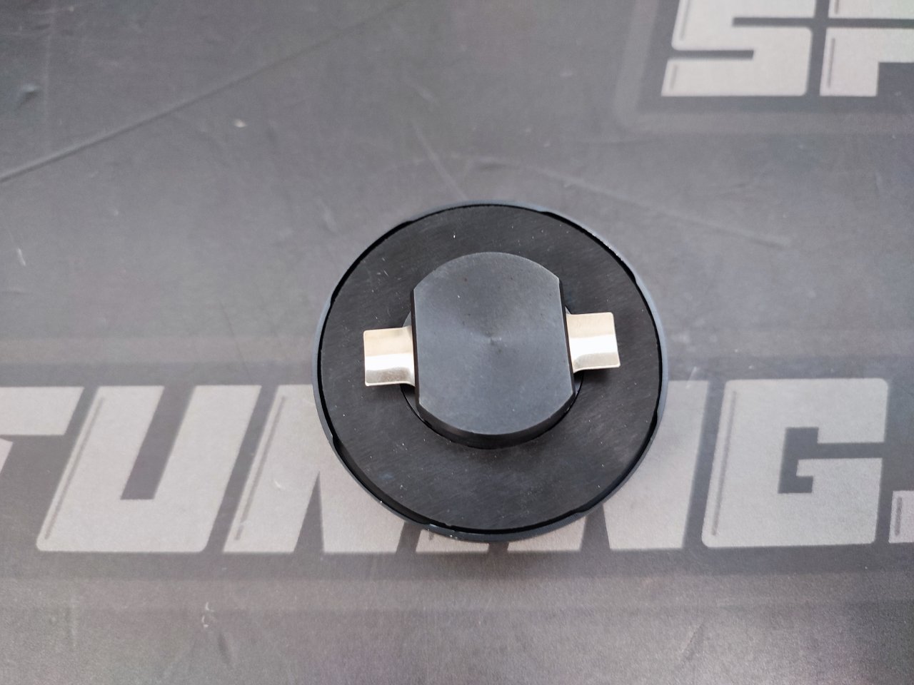 Крышка масляная Blitz style с защелкой Toyota JZ