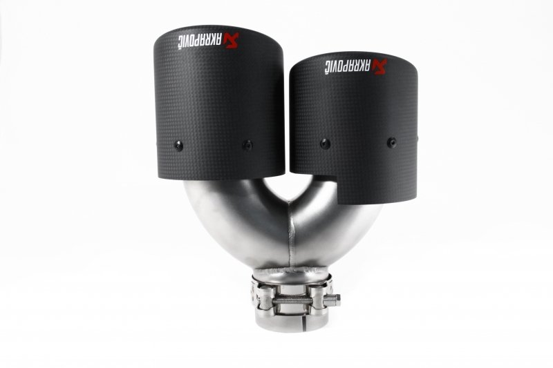 Насадка на глушитель, двойная, AKRAPOVIC карбон, D посадочный 57 мм / наруж 101 мм, ЛЕВАЯ