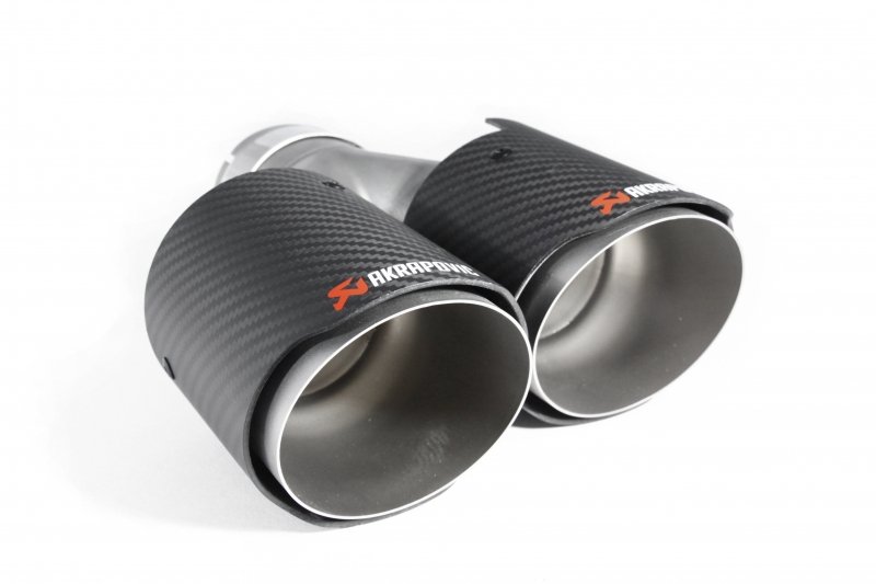 Насадка на глушитель, двойная, AKRAPOVIC EVO Style карбон, D посадочный 63 мм / наруж 90 мм, ПРАВ.