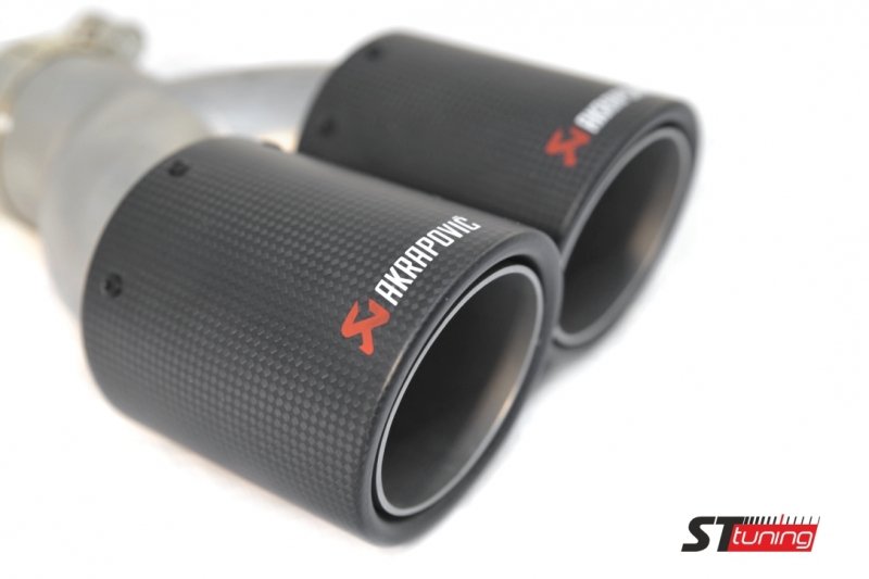 Насадка на глушитель, двойная, AKRAPOVIC карбон, D посадочный 63 мм / наруж 90 мм, ПРАВ.