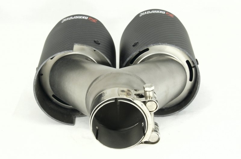 Насадка на глушитель, двойная, AKRAPOVIC EVO карбон, D посадочный 51 мм / наруж 90 мм, ПРАВ.
