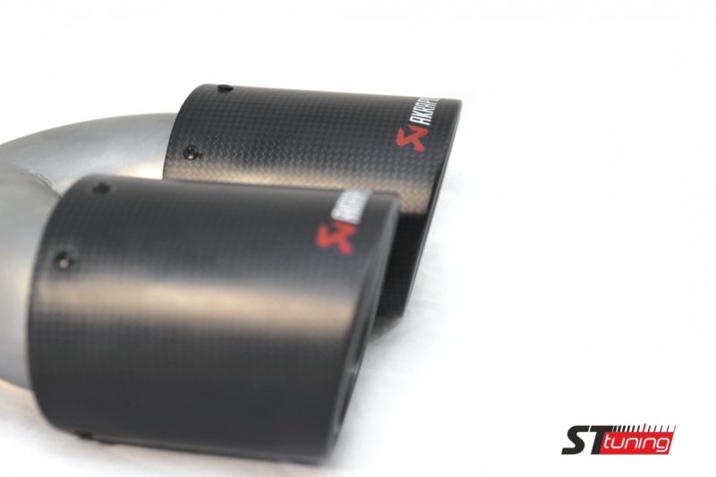 Насадка на глушитель, двойная, AKRAPOVIC карбон, D посадочный 63 мм / наруж 90 мм, ЛЕВАЯ,