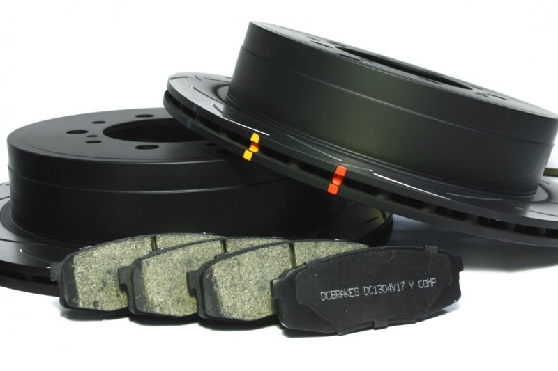 КОМПЛЕКТ ЗАДНИЙ:Тормозные диски DBA 42723S T3+колодки DC brakes sHD Toyota  LC 200, Lexus LX570,450D