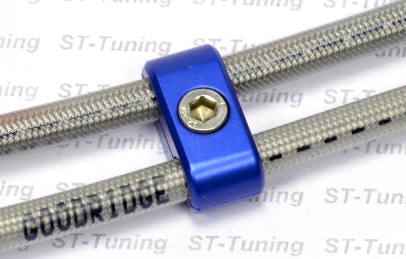 Сепаратор шлангов D-03 (в силиконе) синий Goodridge PHS-03DB-CF