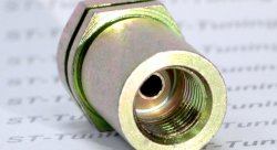 Фитинг мама M10*1 под обратный конус, резьба 7mm D-03 сталь, под опрессовку S757-03-31Z1, Goodridge