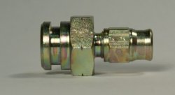 Фитинг мама M10*1,25 под прямой конус, под ключ 19mm D-03 сталь 758-03-32P, Goodridge