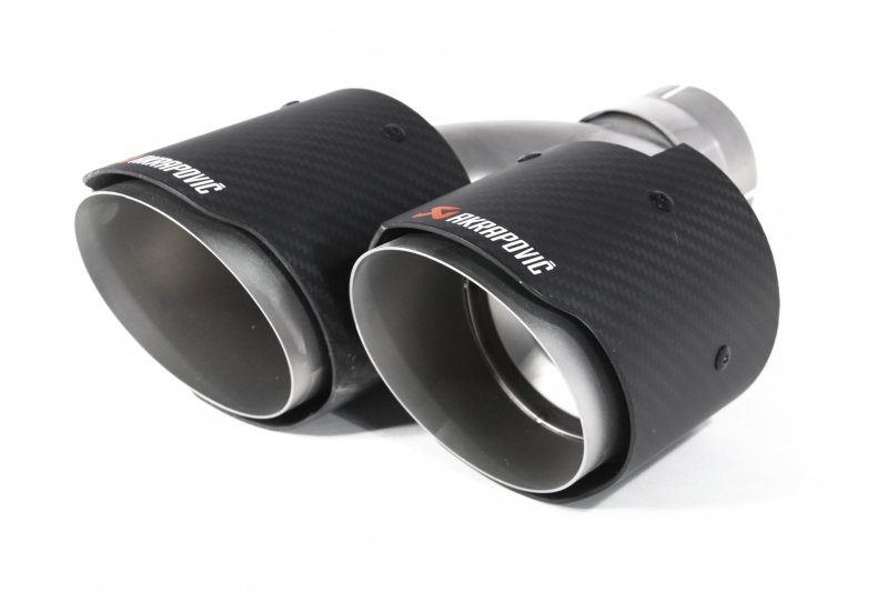 Насадка на глушитель, двойная, AKRAPOVIC EVO style карбон, D посадочный 63 мм / наруж 101 мм, ПРАВ.