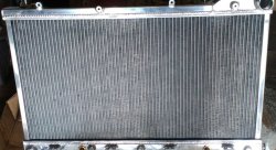 Радиатор алюминиевый Subaru Forester SG5 turbo 26мм AT 2004г. с горловиной 