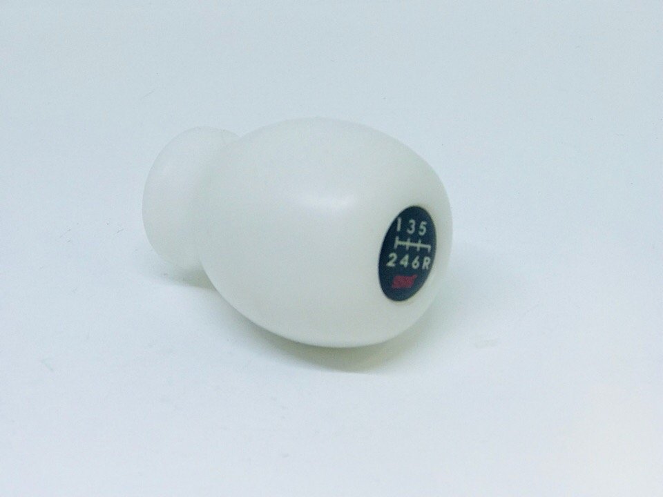 Насадка на ручку КПП Sti 6 скоростей белая