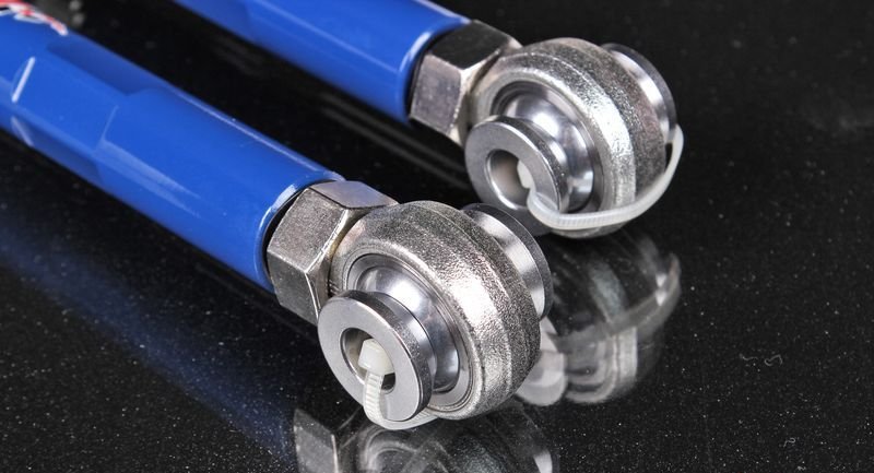 Рычаги задние регулируемые MAZDA 3 / Ford Focus Rear Toe Arms