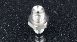 Рестриктор подачи масла AN4 - M12*1,25 (1,5 мм) MMC EVO 1-10 414-14101-009