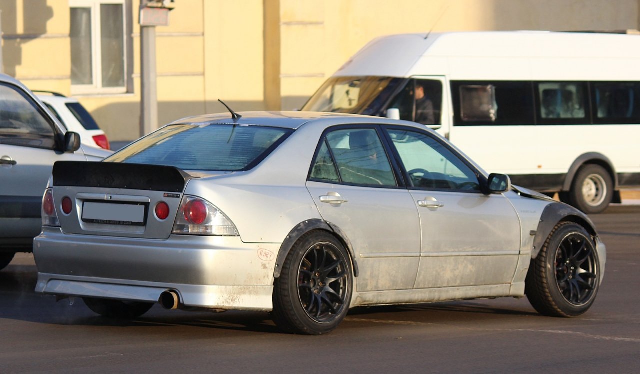 Спойлер Toyota Altezza / Lexus IS