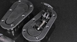 Замки капота D1 style, внешние