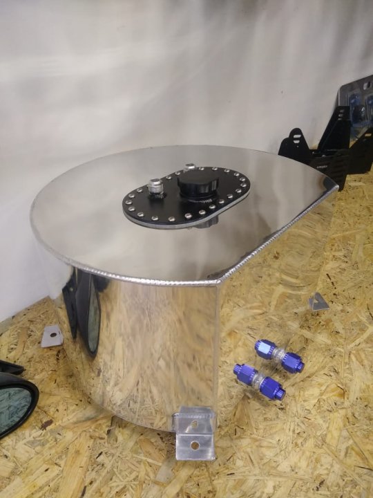 Бак топливный алюминиевый 40л, алюминиевая крышка