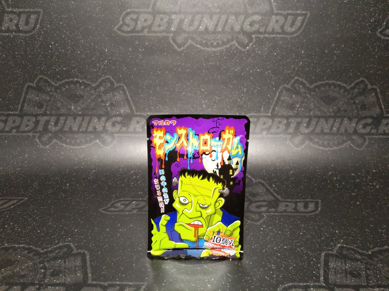 MARUKAWA жевательная резинка с изображением монстра,вкус содовой и колы 41,5 гр.