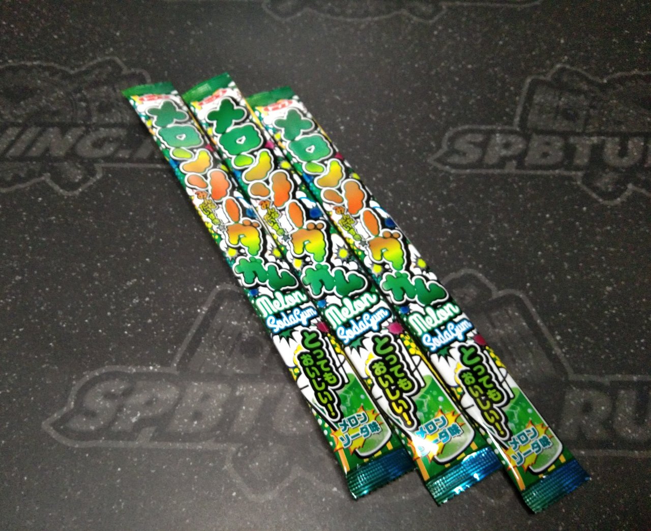 Top Seika Содовая жевательная резинка-тянучка, со вкусом дыни, 17 гр.