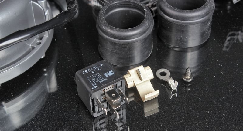 Электро-помпа системы охлаждения 150 л/мин универсальная, 12V с установочным комплектом DAVIES CRAIG