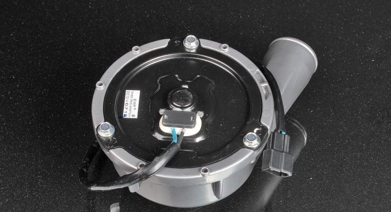 Электро-помпа системы охлаждения 150 л/мин универсальная, 12V с установочным комплектом DAVIES CRAIG