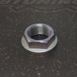 Гайка ступицы колеса ST9017926006