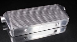 Интеркулер универсальный, 600*300*105 (вход / выход = 76 мм) Bar and Plate