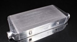 Интеркулер универсальный, 600*300*105 (вход / выход = 76 мм) Bar and Plate