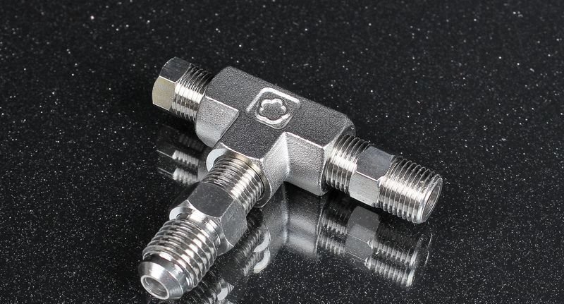 Тройник под датчик давления масла сталь AN4 - 1/8"
