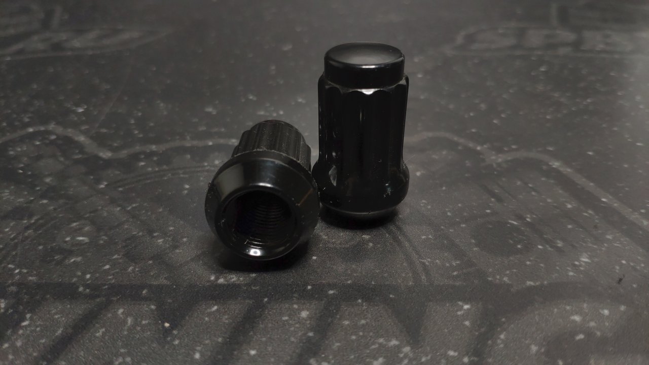 Комплект Гаек колесных M12X1,25 Черный хром, высота 33мм, 12 луч 911144BA20