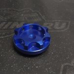 Крышка масляная Toyota с защелкой (1-2jz) 