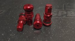 Ниппеля колесные алюминиевые - красные