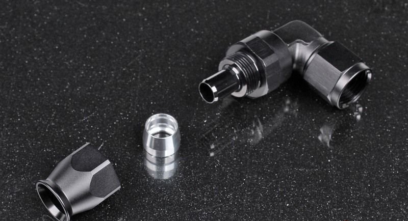 Фитинг AN8 90° под тефлоновый шланг PTFE, усиленный - короткий