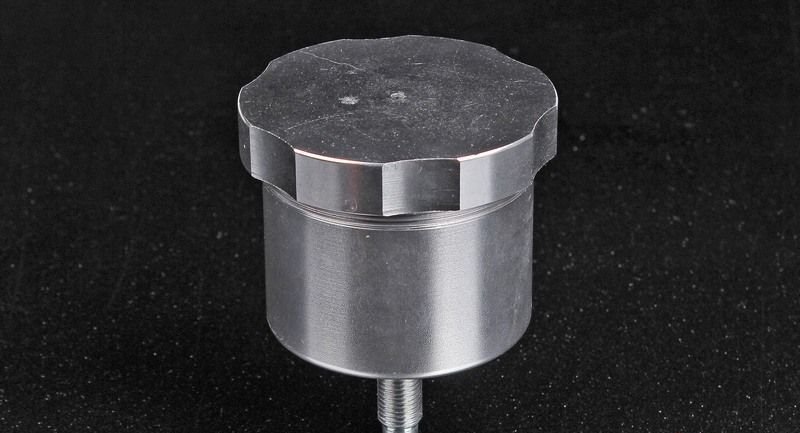 Бачок для гидравлической тормозной системы (чёрный/синий/серебристый/фиолетовый)