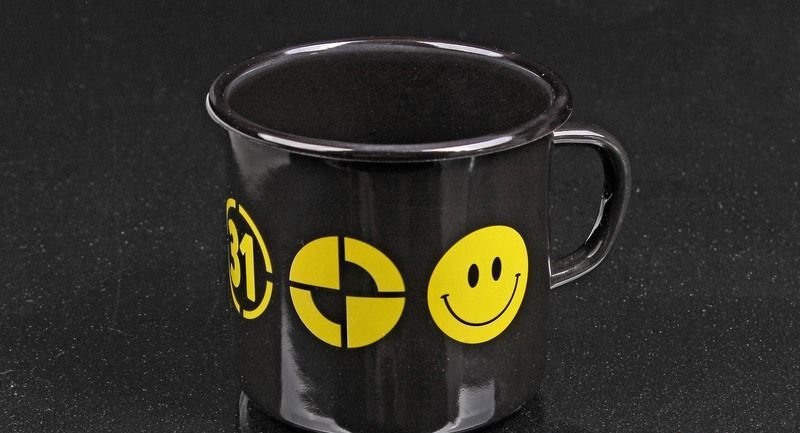 Кружка металлическая Smile, эмалированная черная