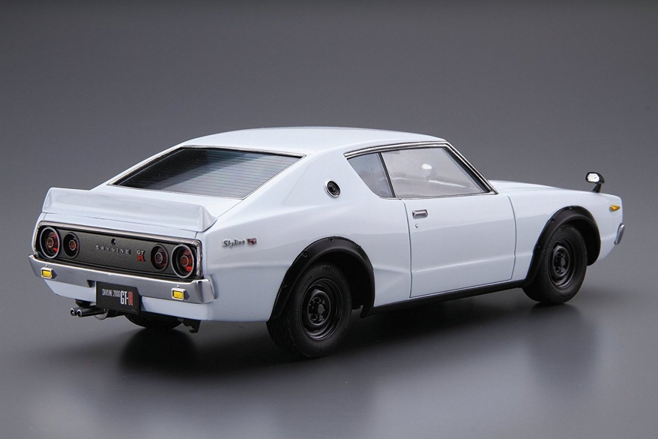 Сборная модель Aoshima NISSAN KPGC110 SKYLINE HT2000GT-R `73