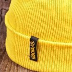 Шапка "GOCHA/31" желтая, двухсторонняя