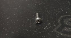 Винт с полукруг. головкой M5 x 16 нерж. сталь (A4)