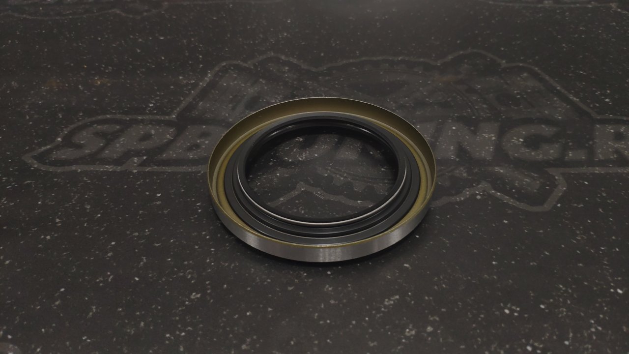 Сальник ступицы задней NOK Mark/Chaser/Cresta 8#/9#/10#, Crown 14#/15# (наружний)