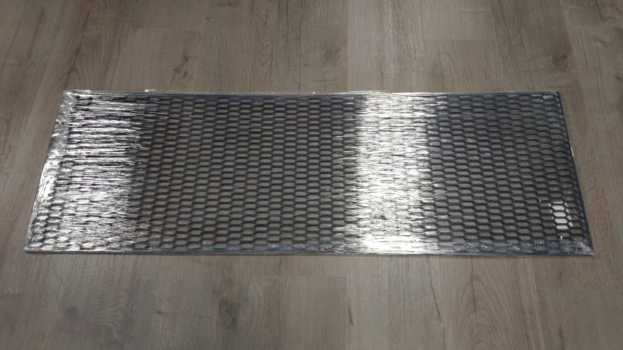 Решетка в бампер универсальная, пластик, 40*120см