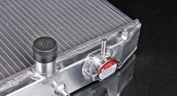 Радиатор алюминиевый Honda Civic EJ/EK/EG 1992-2000, 32мм, диаметр патрубков 32мм 