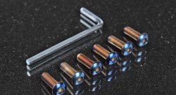 Комплект винтов М5*20 для крепления к адаптеру рулевого колеса