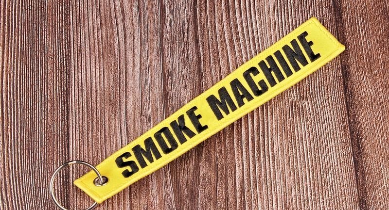 Брелок текстильный "SMOKE MACHINE!"