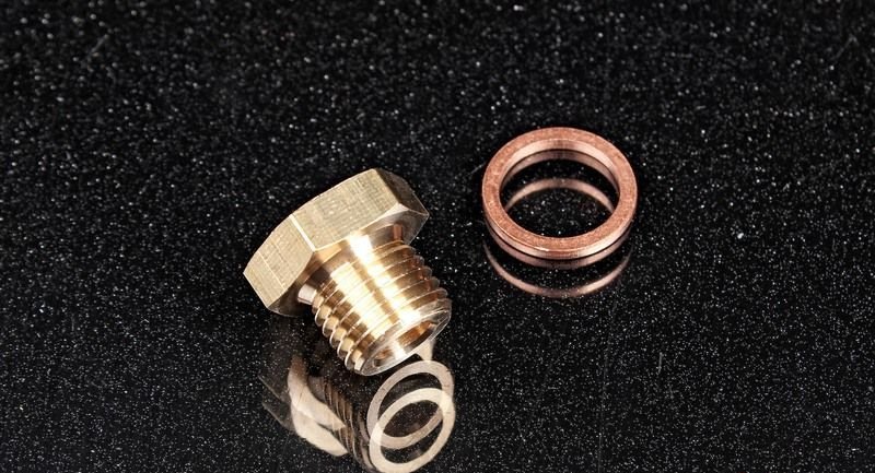 Фитинг адаптер M14*1,5 мм - 1/8" наружная и внутренняя резьбы, латунь