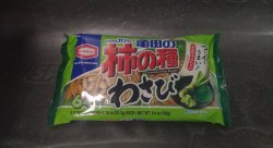 KAMEDA Kakinotane рисовые снеки с васаби и арахисом,182 гр.