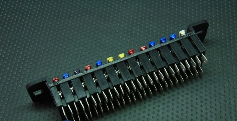 Блок предохранителей ВАЗ-2103 н/о 13 предохр.