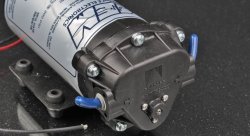 AEM Насос для водометанольной системы (помпа) рециркуляционный 200psi (под шланг 1/4") 30-3015