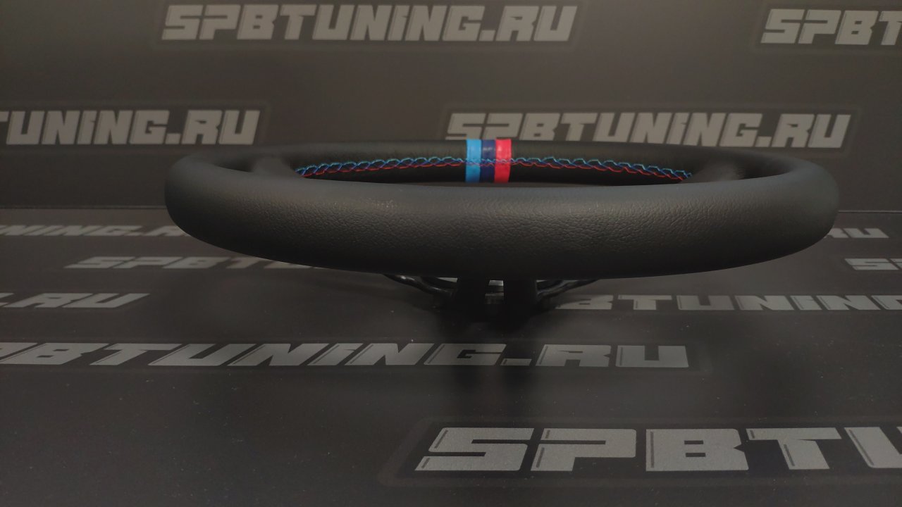 Руль спортивный Greddy с выносом экокожа без перфорации