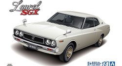 Сборная модель 1/24 автомобиля Nissan KHC130 Laurel HT 2000SGX '72 Aoshima