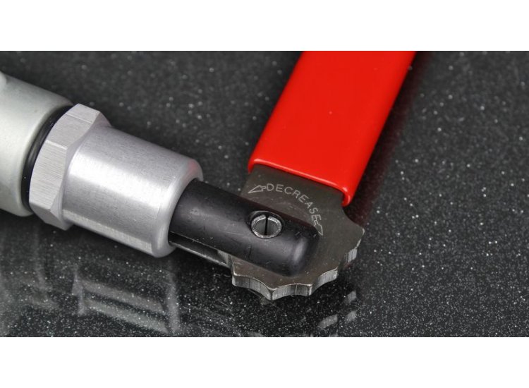 Регулятор тормозного усилия (флажковый) вход 1/8" NPT / выход 1/8" NPT 