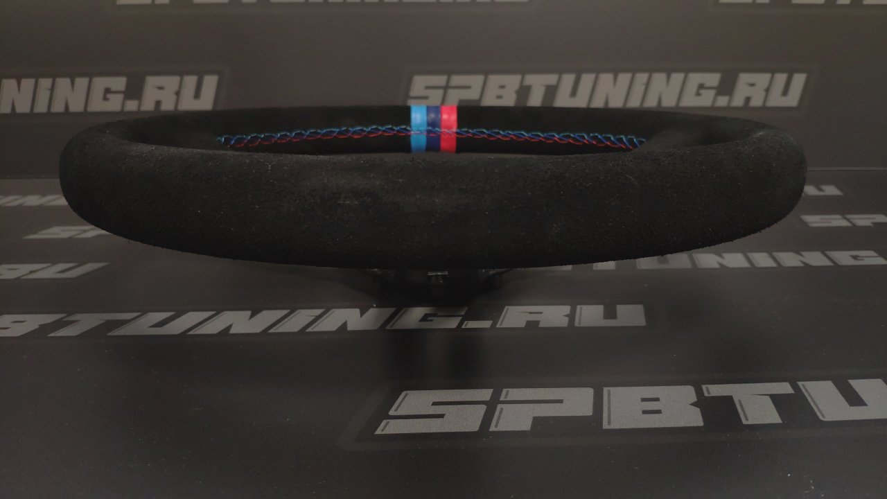 Руль спортивный Greddy с выносом, замша