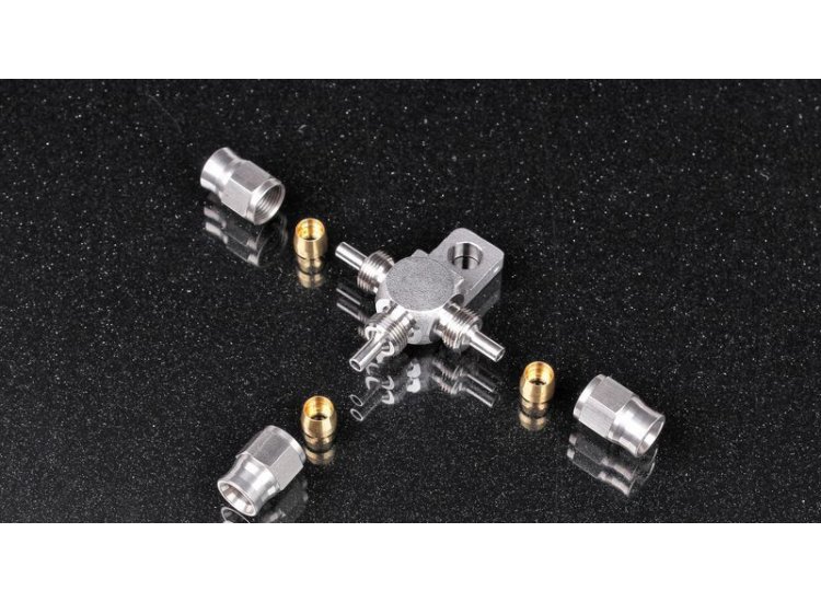 Фитинг AN3 тройник, под тефлоновый шланг PTFE, ухо для крепления