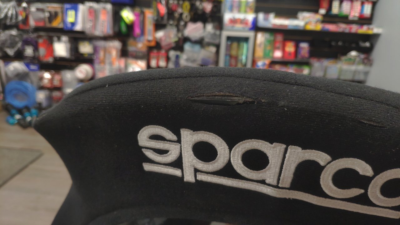 SPARCO Кресло для автоспорта PILOT QRT, FIA 8855-1999, р-р L/XL С дефектами!